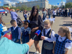 На площади Ленина для первоклассников Читы состоялся праздник «Первоклассное Забайкалье – 2025: Путешествие в Изумрудный город знаний!»