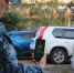 Задолжавший почти 1,4 млн рублей читинец попытался скрыться от судебных приставов в машине - Забайкальский рабочий