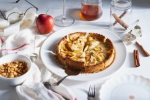 Эффектный слоёный салат "Цветочная поляна" с рисом и рыбой - просто, вкусно и красиво